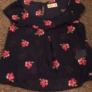 Hollister top